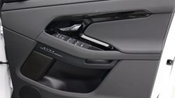 2025 (25) LAND ROVER RANGE ROVER EVOQUE 2.0 D200 Dynamic SE 5dr Auto 4776381