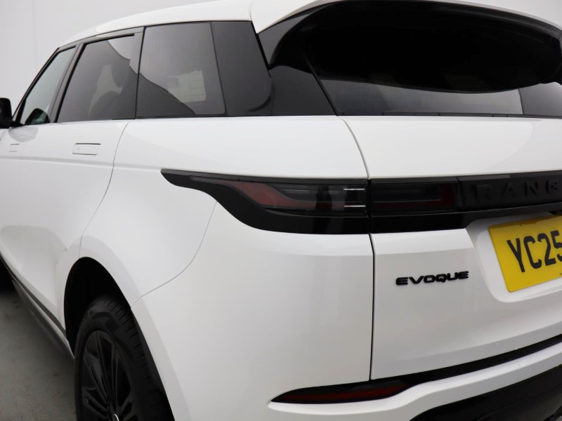 2025 (25) LAND ROVER RANGE ROVER EVOQUE 2.0 D200 Dynamic SE 5dr Auto 4776508