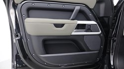 2022 (72) LAND ROVER DEFENDER 2.0 P400e XS Edition 110 5dr Auto 4814211