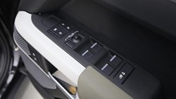 2022 (72) LAND ROVER DEFENDER 2.0 P400e XS Edition 110 5dr Auto 4814217
