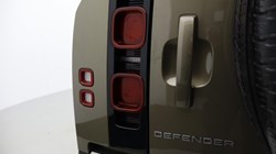 2022 (72) LAND ROVER DEFENDER 3.0 D250 X-Dynamic S 110 5dr Auto 4823616
