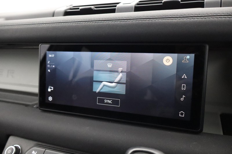 2022 (72) LAND ROVER DEFENDER 3.0 D250 X-Dynamic S 110 5dr Auto 4823665