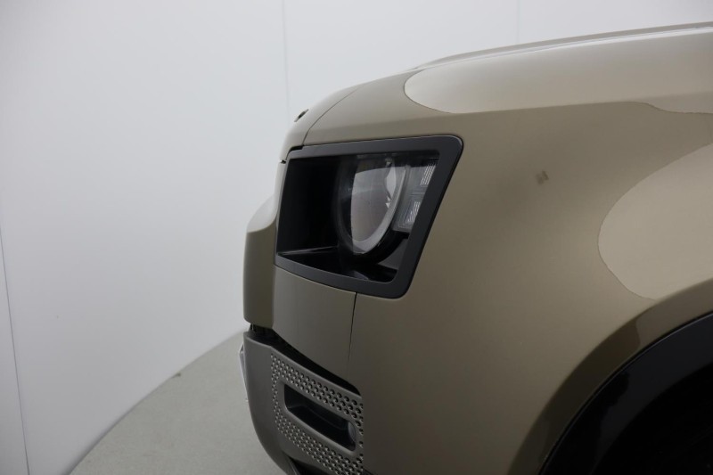 2022 (72) LAND ROVER DEFENDER 3.0 D250 X-Dynamic S 110 5dr Auto 4823633