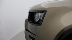 2022 (72) LAND ROVER DEFENDER 3.0 D250 X-Dynamic S 110 5dr Auto 4823633