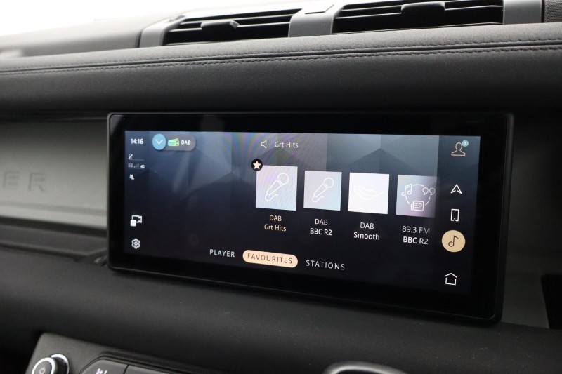 2022 (72) LAND ROVER DEFENDER 3.0 D250 X-Dynamic S 110 5dr Auto 4823660