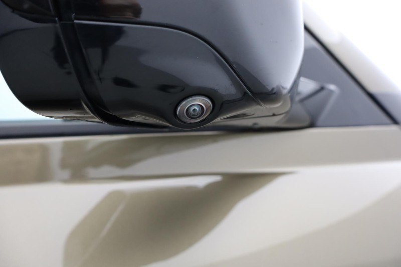 2022 (72) LAND ROVER DEFENDER 3.0 D250 X-Dynamic S 110 5dr Auto 4823621