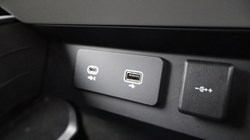 2022 (72) LAND ROVER DEFENDER 3.0 D250 X-Dynamic S 110 5dr Auto 4823656