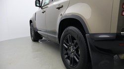 2022 (72) LAND ROVER DEFENDER 3.0 D250 X-Dynamic S 110 5dr Auto 4823619