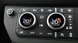 2022 (72) LAND ROVER DEFENDER 3.0 D250 X-Dynamic S 110 5dr Auto 4823667