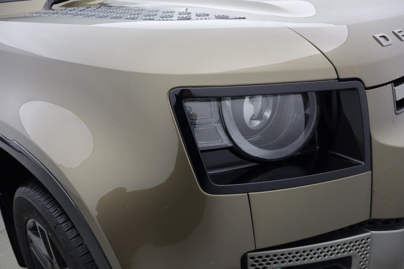 2022 (72) LAND ROVER DEFENDER 3.0 D250 X-Dynamic S 110 5dr Auto 4823631