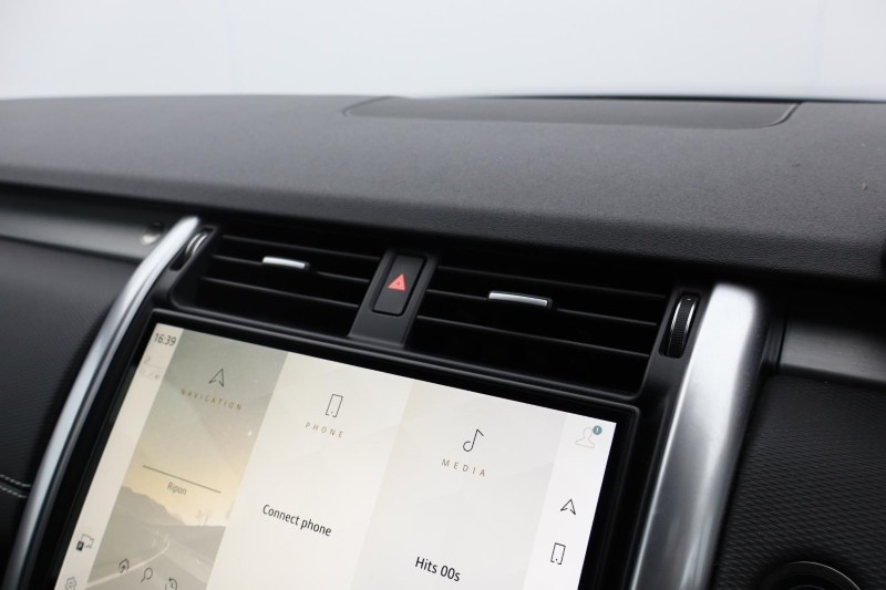 2023 (73) LAND ROVER COMMERCIAL DISCOVERY 3.0 D300 Dynamic HSE Commercial Auto 4902130