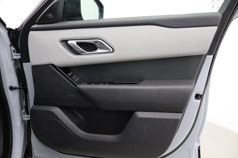 2024 (24) LAND ROVER RANGE ROVER VELAR 2.0 D200 MHEV Dynamic HSE 5dr Auto 4862307