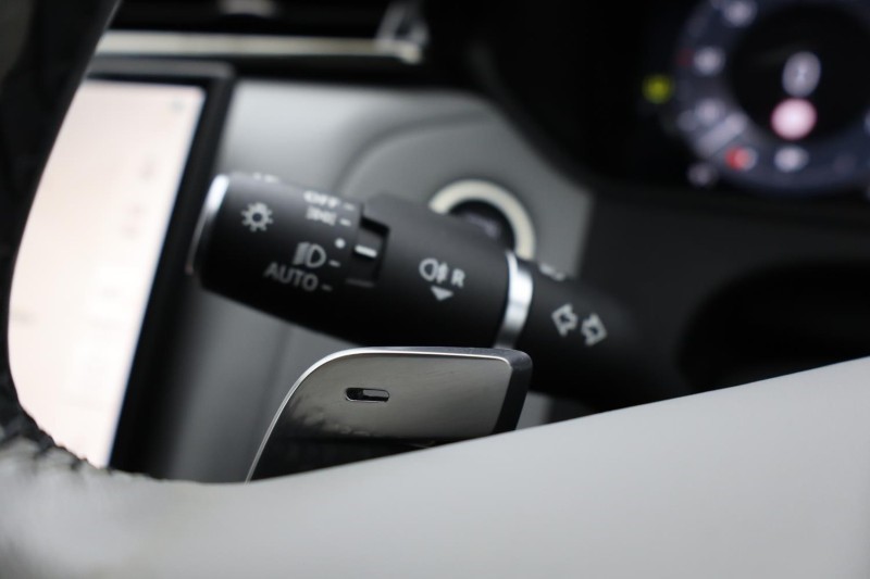 2024 (24) LAND ROVER RANGE ROVER VELAR 2.0 D200 MHEV Dynamic HSE 5dr Auto 4862334