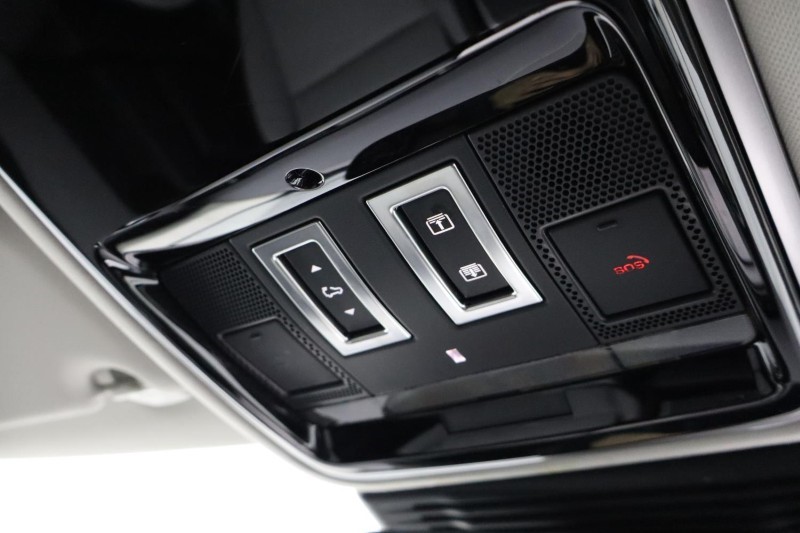 2024 (24) LAND ROVER RANGE ROVER VELAR 2.0 D200 MHEV Dynamic HSE 5dr Auto 4862330