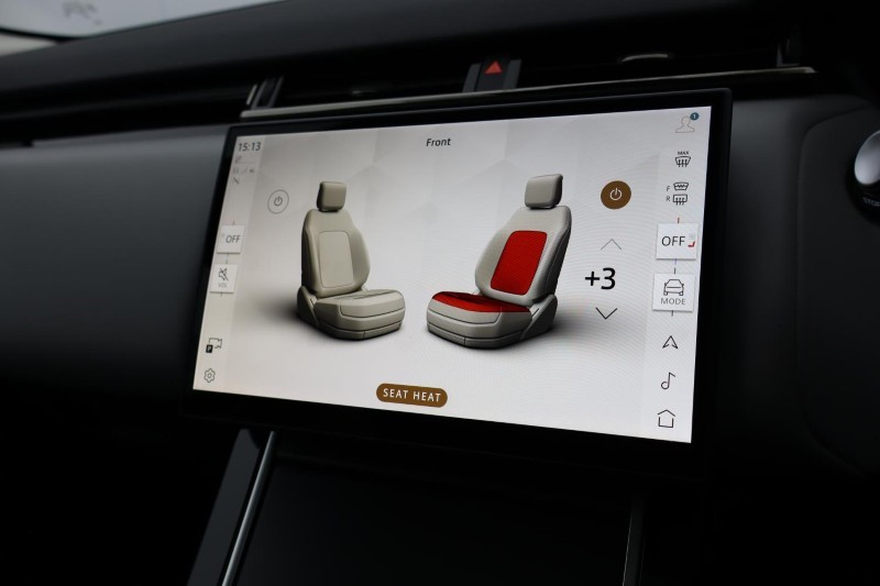 2024 (24) LAND ROVER RANGE ROVER VELAR 2.0 D200 MHEV Dynamic HSE 5dr Auto 4862322