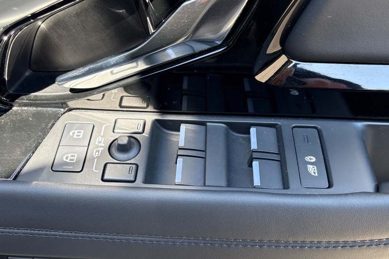 2023 (23) LAND ROVER RANGE ROVER EVOQUE 2.0 D200 R-Dynamic HSE 5dr Auto 5334195