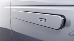 2025 (25) LAND ROVER RANGE ROVER VELAR 2.0 D200 MHEV Dynamic HSE 5dr Auto 4831951