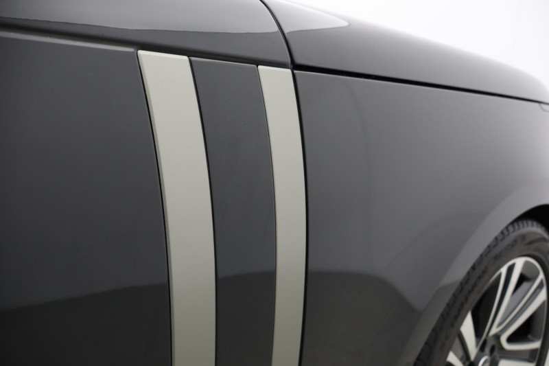 2024 (24) LAND ROVER RANGE ROVER 3.0 D300 SE 4dr Auto 4856036