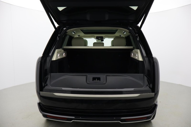 2024 (24) LAND ROVER RANGE ROVER 3.0 D300 SE 4dr Auto 4856052