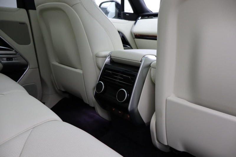 2024 (24) LAND ROVER RANGE ROVER 3.0 D300 SE 4dr Auto 4856061