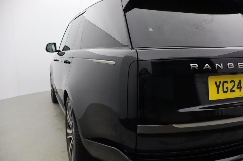 2024 (24) LAND ROVER RANGE ROVER 3.0 D300 SE 4dr Auto 4856030