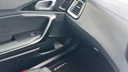 2024 (24) KIA XCEED 1.5T GDi ISG 138 GT-Line 5dr 3444084