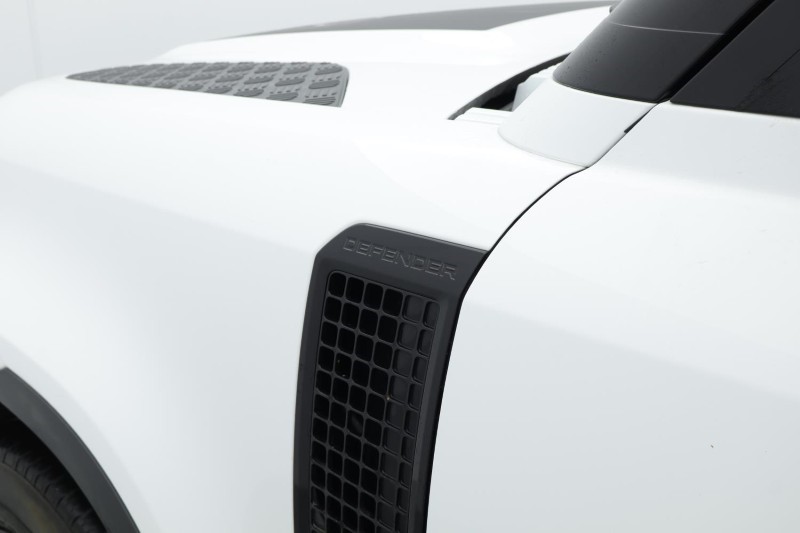 2022 (72) LAND ROVER DEFENDER 3.0 D250 HSE 90 3dr Auto 4891503