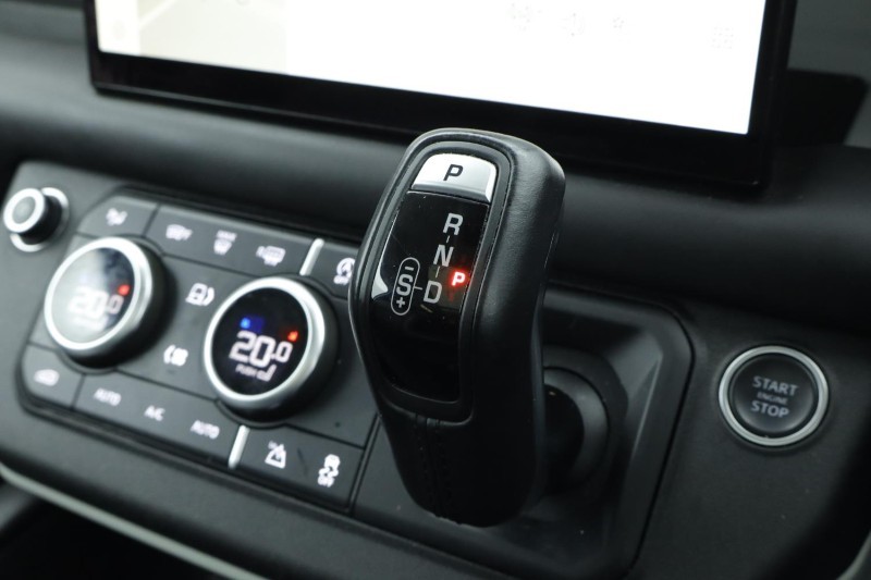 2022 (72) LAND ROVER DEFENDER 3.0 D250 HSE 90 3dr Auto 4891515