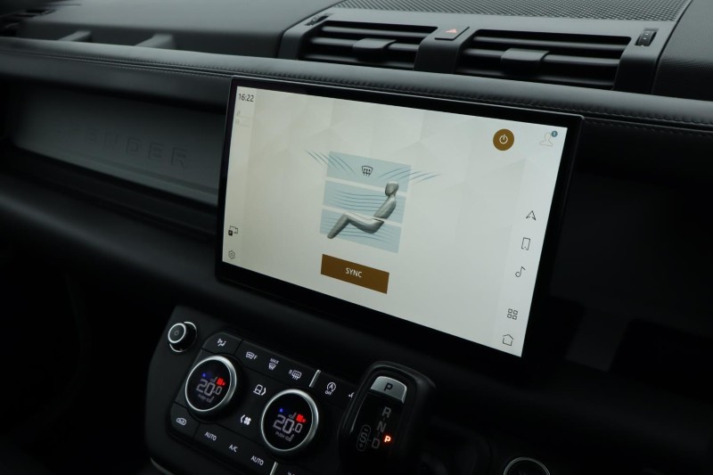 2022 (72) LAND ROVER DEFENDER 3.0 D250 HSE 90 3dr Auto 4891520