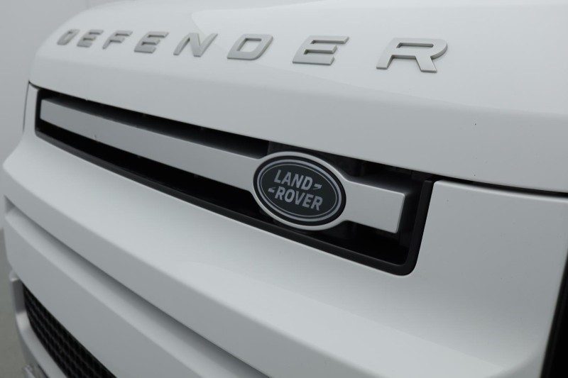 2022 (72) LAND ROVER DEFENDER 3.0 D250 HSE 90 3dr Auto 4891505
