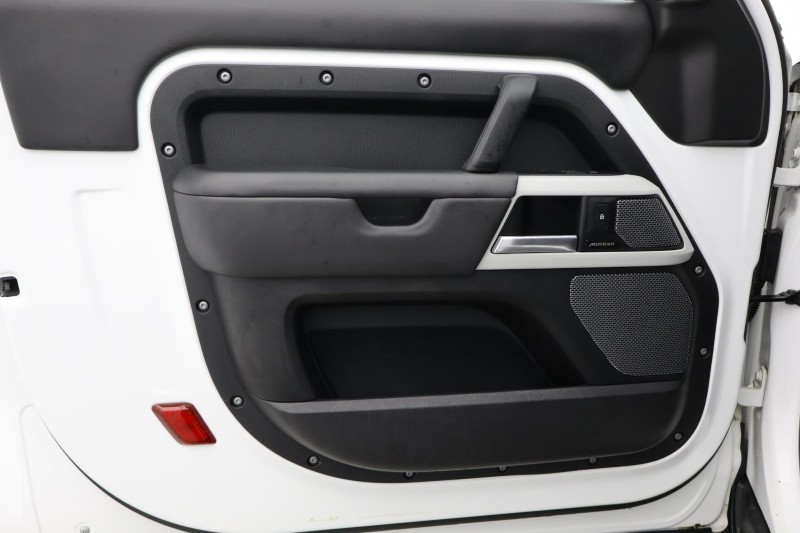 2022 (72) LAND ROVER DEFENDER 3.0 D250 HSE 90 3dr Auto 4891495