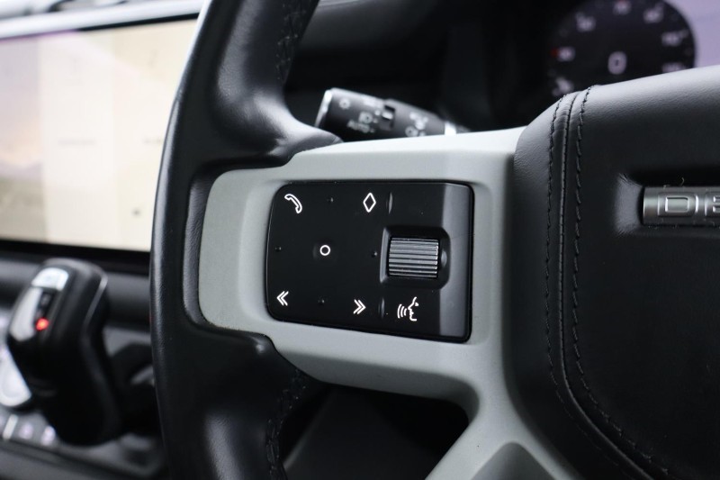 2022 (72) LAND ROVER DEFENDER 3.0 D250 HSE 90 3dr Auto 4891499