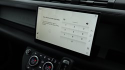 2022 (72) LAND ROVER DEFENDER 3.0 D250 HSE 90 3dr Auto 4891521