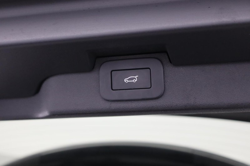 2022 (72) LAND ROVER COMMERCIAL DISCOVERY 3.0 D300 R-Dynamic HSE Commercial Auto 4903082