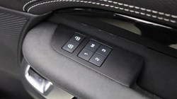 2022 (72) LAND ROVER COMMERCIAL DISCOVERY 3.0 D300 R-Dynamic HSE Commercial Auto 4903056