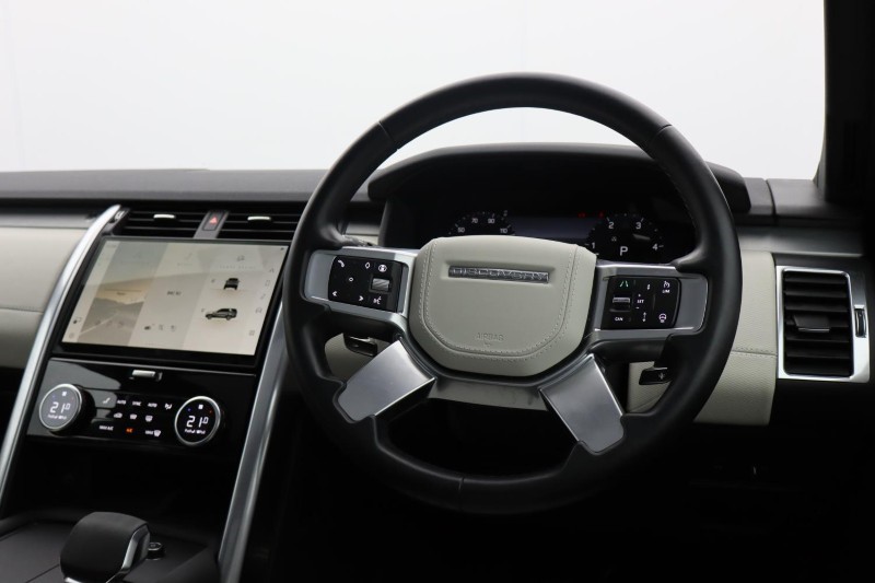 2023 (73) LAND ROVER DISCOVERY 3.0 D300 Dynamic HSE 5dr Auto 4898420