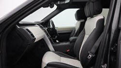 2023 (73) LAND ROVER DISCOVERY 3.0 D300 Dynamic HSE 5dr Auto 4898385