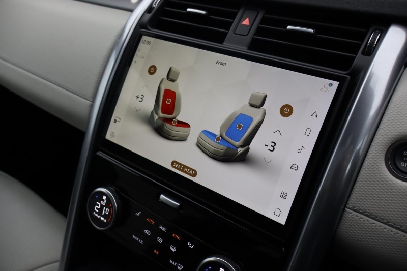 2023 (73) LAND ROVER DISCOVERY 3.0 D300 Dynamic HSE 5dr Auto 4898404