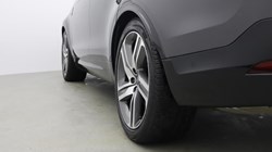 2023 (73) LAND ROVER DISCOVERY 3.0 D300 Dynamic HSE 5dr Auto 4898421