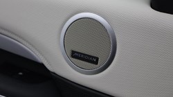 2023 (73) LAND ROVER DISCOVERY 3.0 D300 Dynamic HSE 5dr Auto 4898387