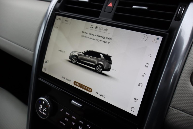 2023 (73) LAND ROVER DISCOVERY 3.0 D300 Dynamic HSE 5dr Auto 4898408