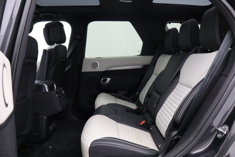 2023 (73) LAND ROVER DISCOVERY 3.0 D300 Dynamic HSE 5dr Auto 4898386