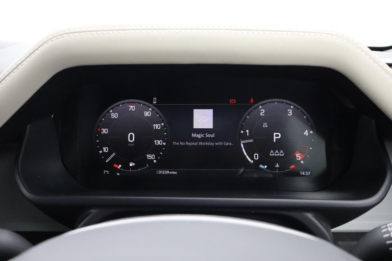 2023 (23) LAND ROVER DEFENDER 3.0 D250 X-Dynamic HSE 110 5dr Auto 4881825