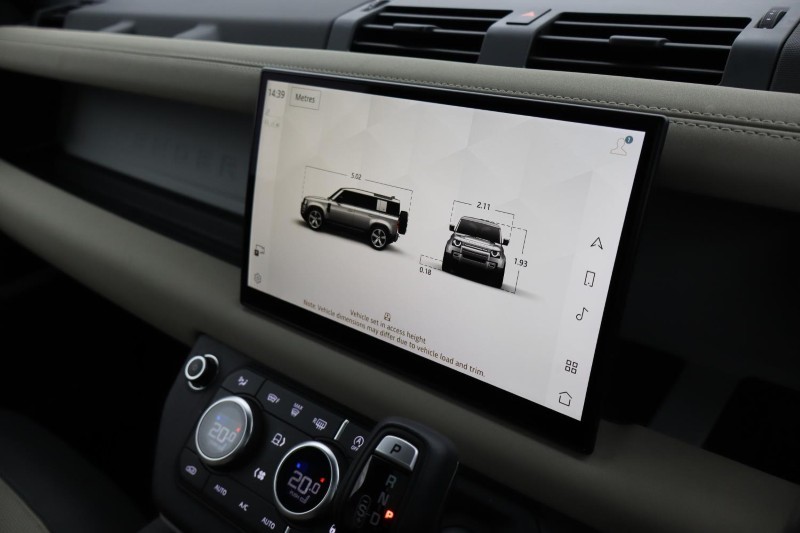 2023 (23) LAND ROVER DEFENDER 3.0 D250 X-Dynamic HSE 110 5dr Auto 4881837