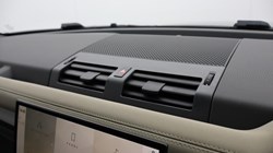 2023 (23) LAND ROVER DEFENDER 3.0 D250 X-Dynamic HSE 110 5dr Auto 4881841