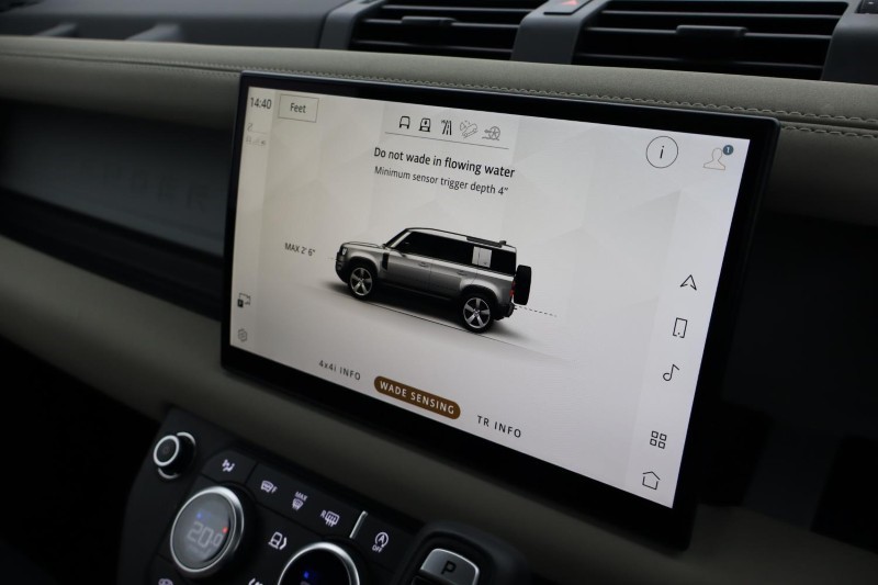 2023 (23) LAND ROVER DEFENDER 3.0 D250 X-Dynamic HSE 110 5dr Auto 4881839