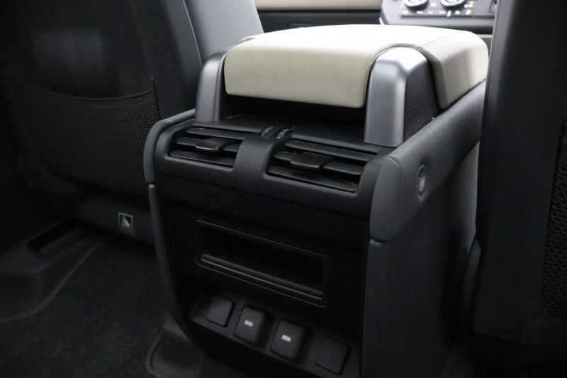 2023 (23) LAND ROVER DEFENDER 3.0 D250 X-Dynamic HSE 110 5dr Auto 4881844