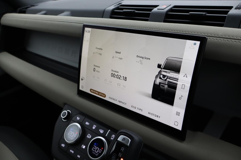 2023 (23) LAND ROVER DEFENDER 3.0 D250 X-Dynamic HSE 110 5dr Auto 4881834