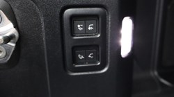 2023 (72) LAND ROVER DEFENDER 3.0 D300 X-Dynamic SE 110 5dr Auto 4877811