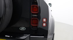 2023 (72) LAND ROVER DEFENDER 3.0 D300 X-Dynamic SE 110 5dr Auto 4877870